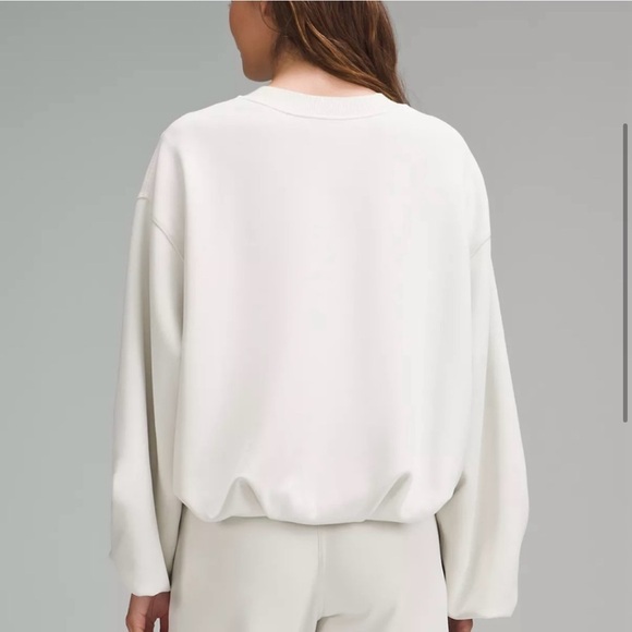 Lululemon Softstreme voluminous sleeve crew neck Sz L - NWT! - Picture 3 of 6